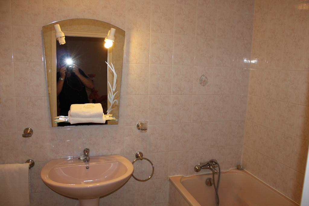 Hotel Restaurant La Camargue Salin-de-Giraud Bilik gambar