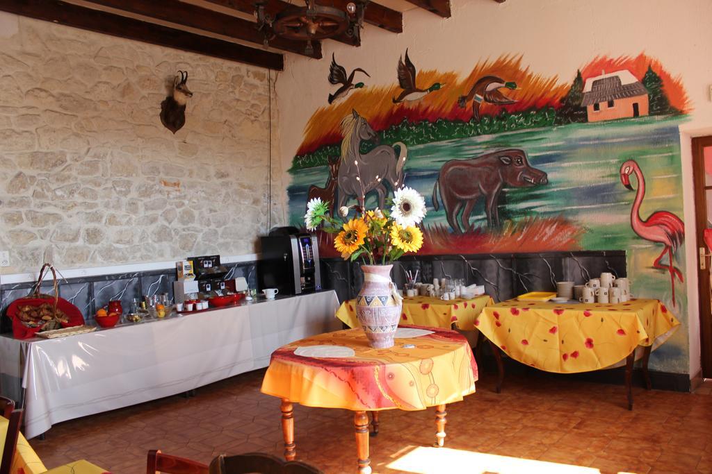 Hotel Restaurant La Camargue Salin-de-Giraud Luaran gambar