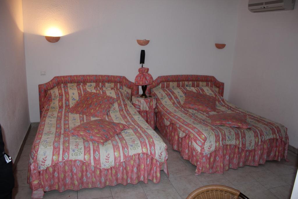 Hotel Restaurant La Camargue Salin-de-Giraud Bilik gambar